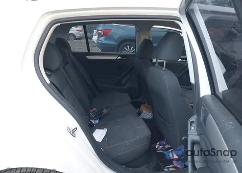 2013 Volkswagen Golf 2.0L Tdi 4-Door z USA, uszkodzony, nr VIN WVWNM7AJ2DW041016